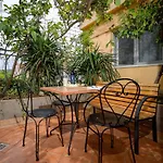 Rosa Casa de hóspedes