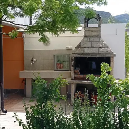 Rosa Gostinjska kuća Jelsa (Hvar)