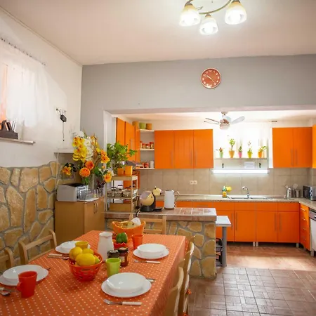 Rosa Gostinjska kuća Jelsa (Hvar)